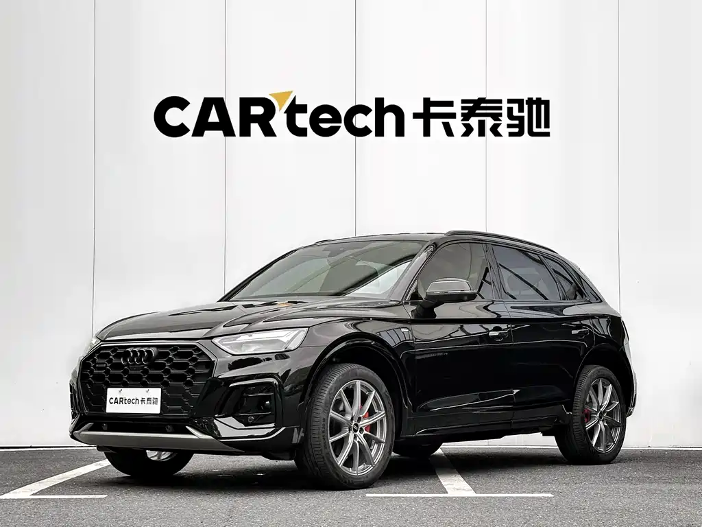 Audi Q5L 2023 — фото 1