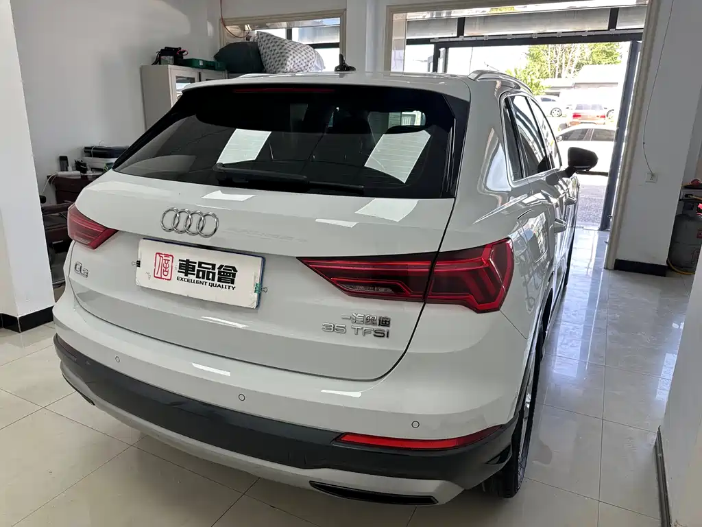 Audi Q3 2022 — фото 15