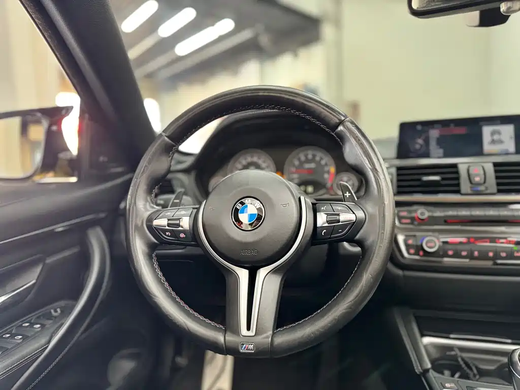 BMW M4 2015 — фото 23
