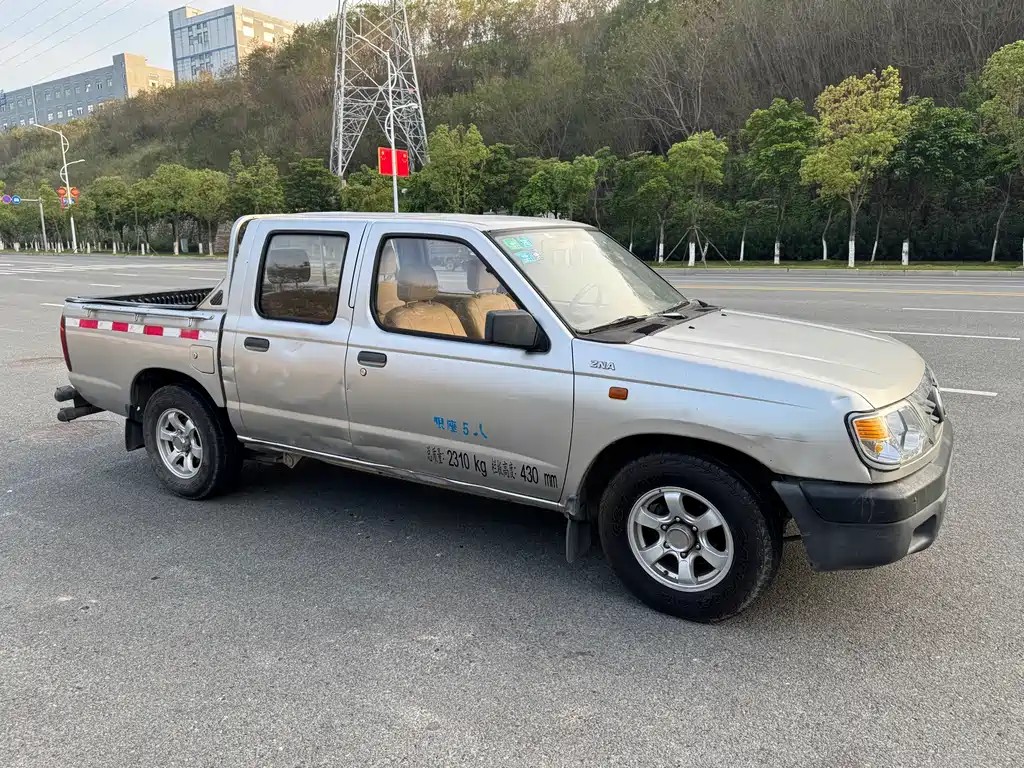 Dongfeng Ruiqi 2013