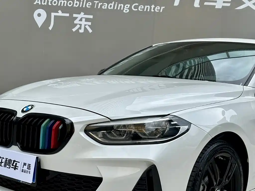 BMW 1 Series 2023 — фото 18