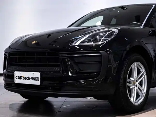 Porsche Macan 2025