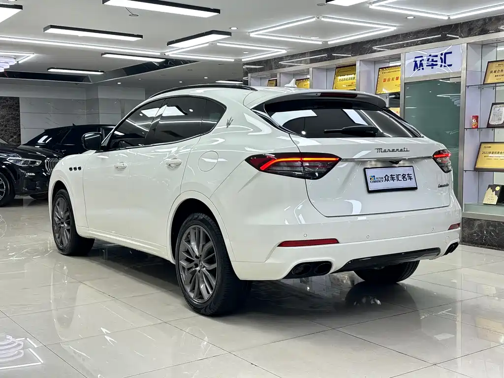 Maserati Levante 2022
