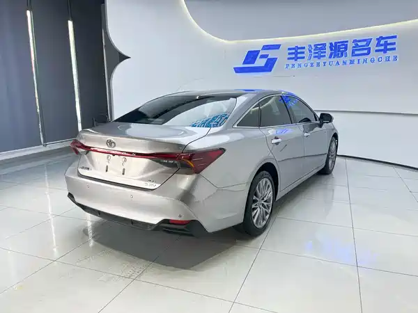 Toyota Avalon 2025
