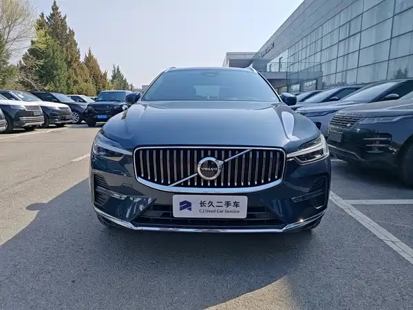 Volvo XC60 2022