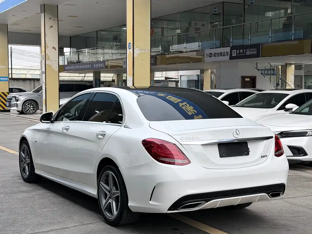 Mercedes-Benz C-Class 2018 — фото 15