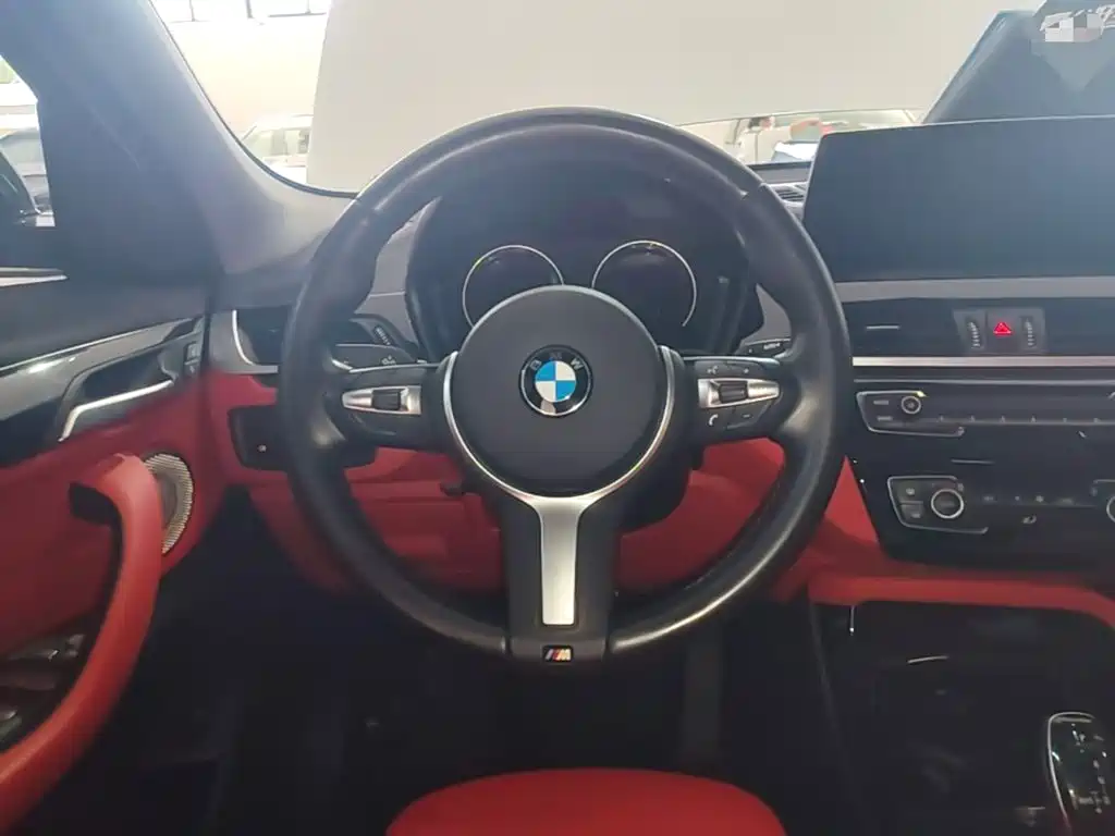 BMW X2 2022 — фото 11