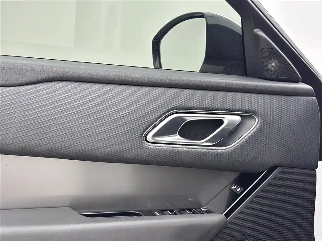 Land Rover Velar 2020 — фото 14