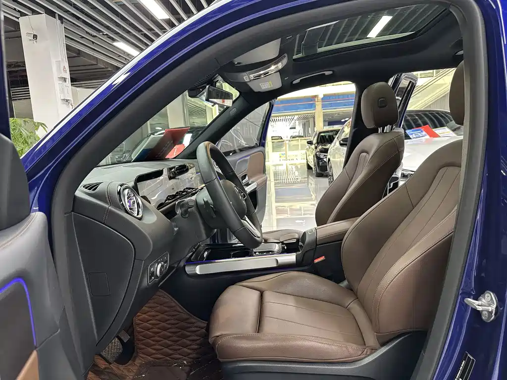 Mercedes-Benz GLB 2021