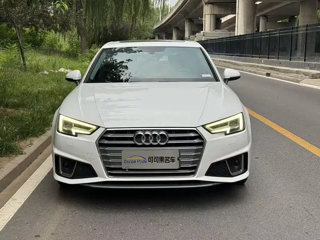 Audi A4L 2019 — фото 2