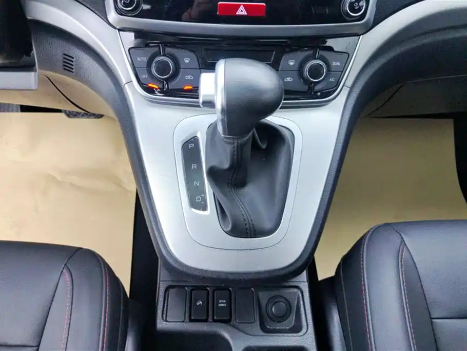 Haval M6 2020 — фото 16