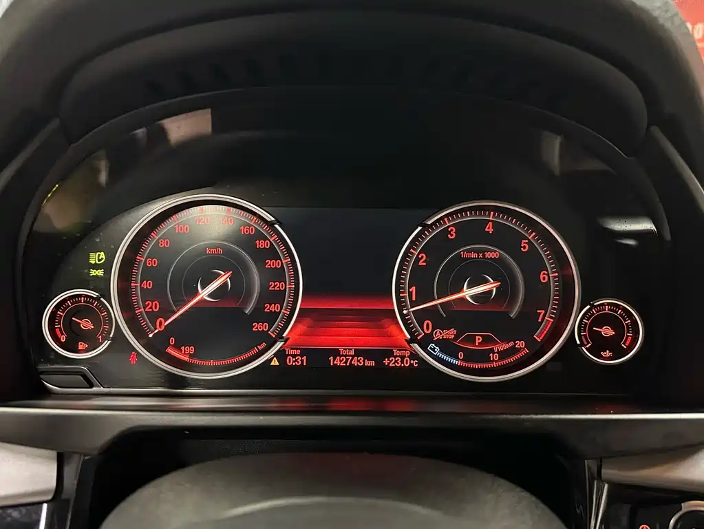 BMW X5 2015 — фото 14