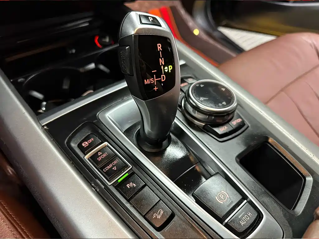 BMW X5 2015 — фото 10