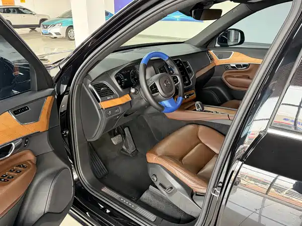 Volvo XC90 2022