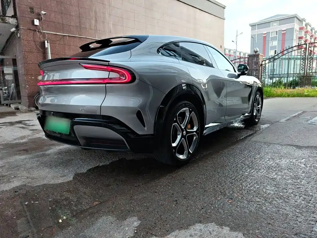 Xiaomi YU7 2025 — фото 11