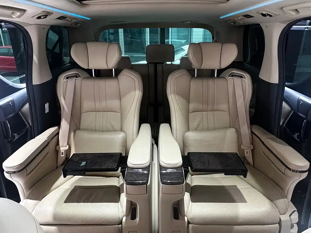 Toyota Vellfire 2021 — фото 10