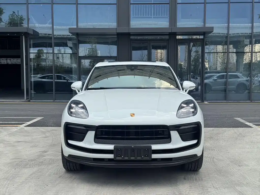 Porsche Macan 2023 — фото 2