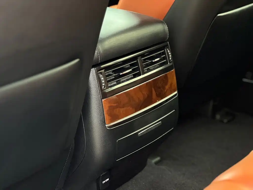 Lexus LX 2018 — фото 19