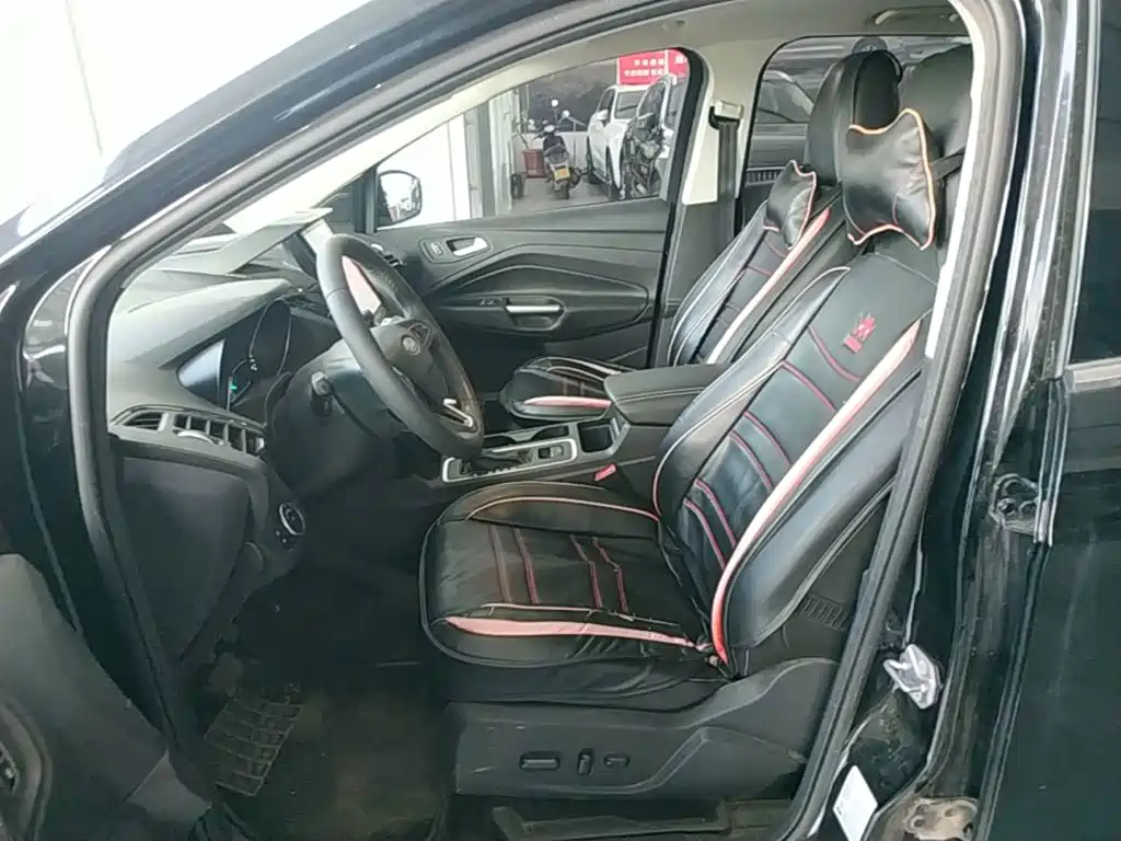 Ford Kuga 2019 — фото 15