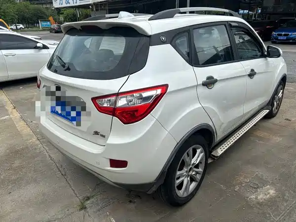 Changan CS35 2013