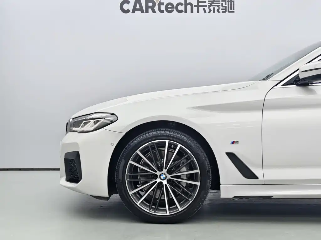 BMW 5 Series 2023