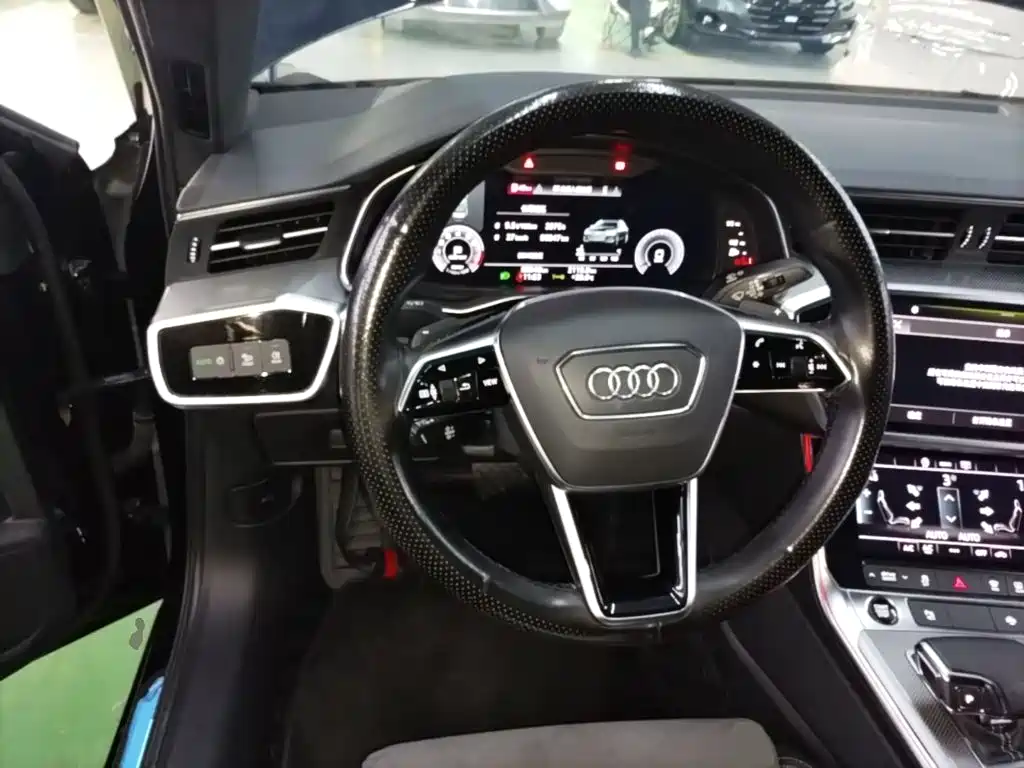 Audi A6L 2021 — фото 11
