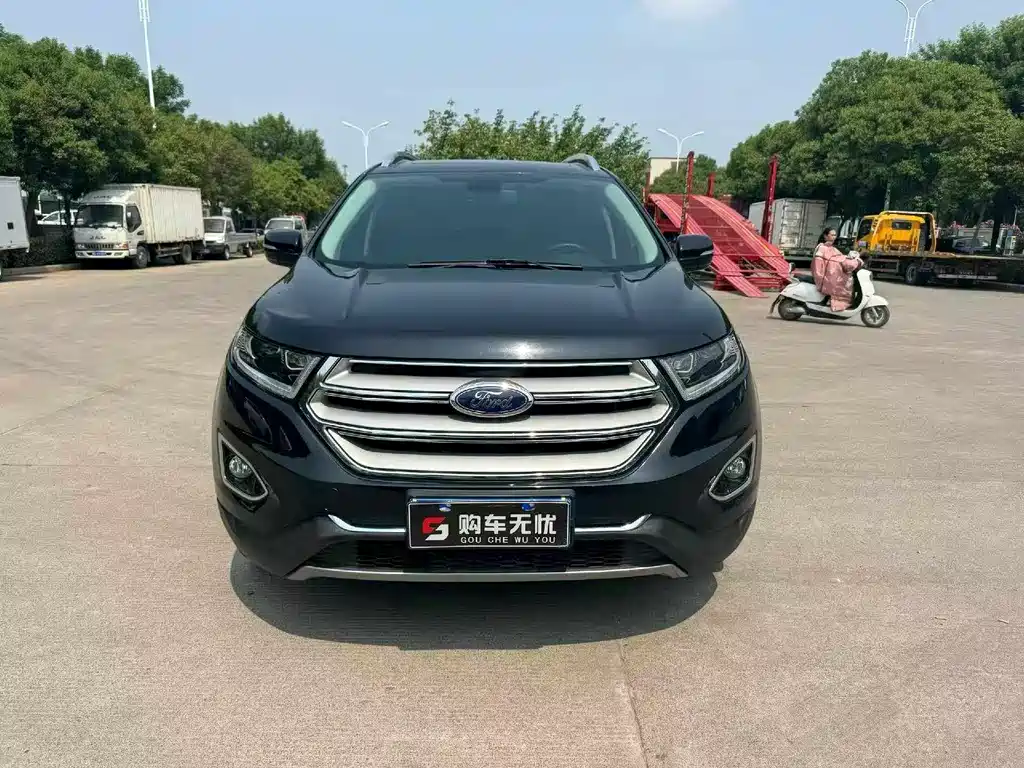 Ford Edge 2018 — фото 2