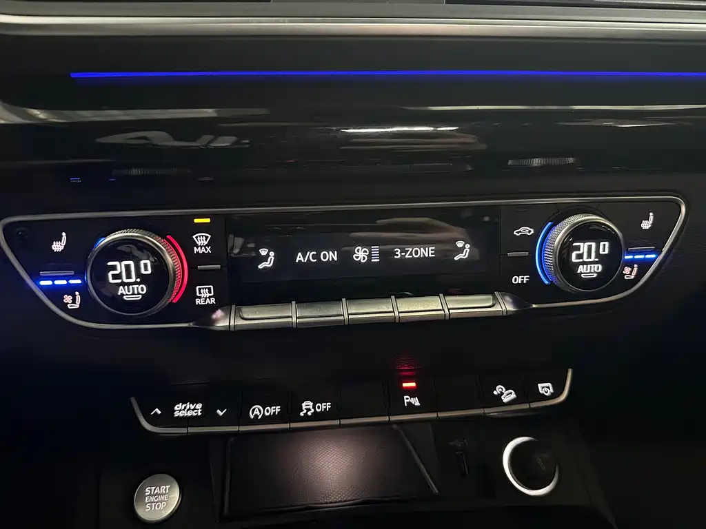 Audi Q5L 2021 — фото 10