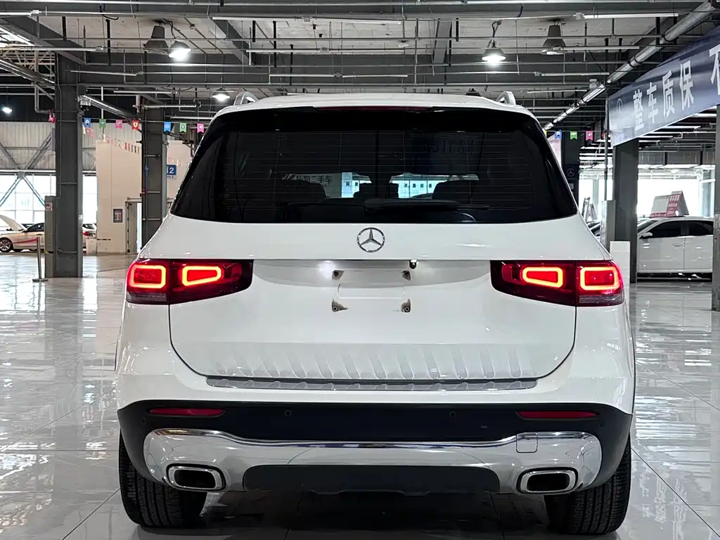 Mercedes-Benz GLB 2021