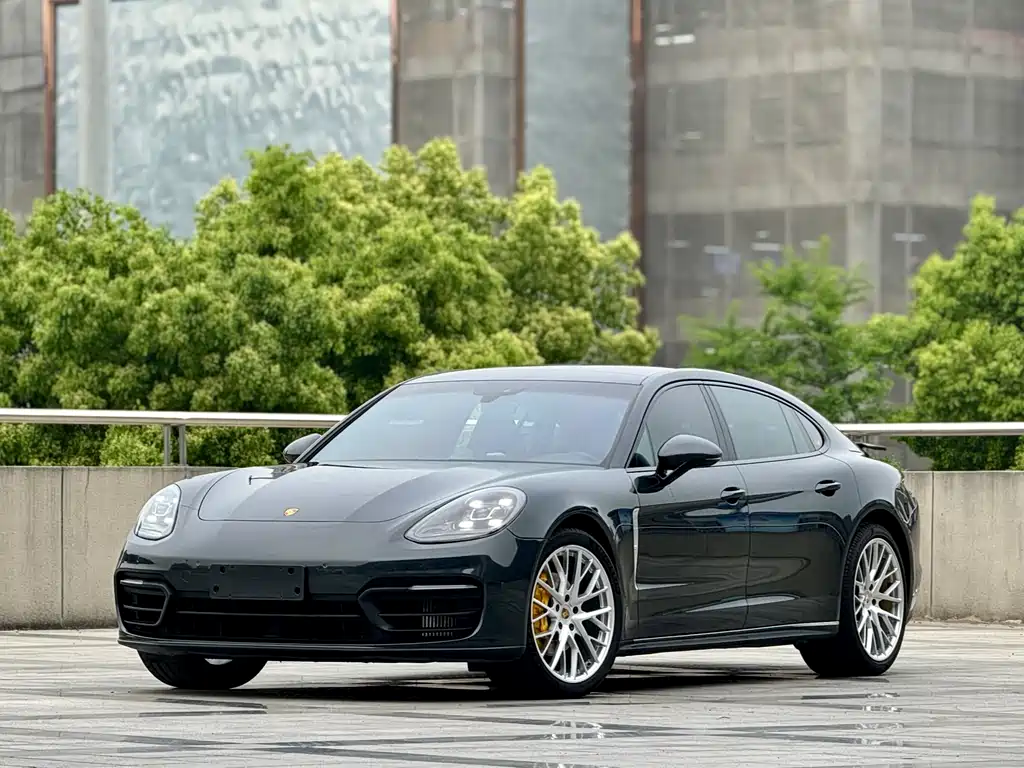 Porsche Panamera 2022 — фото 1