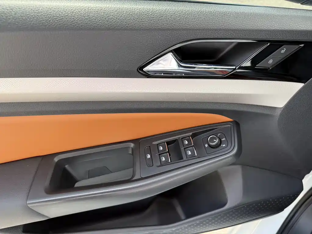 Volkswagen Bora 2023