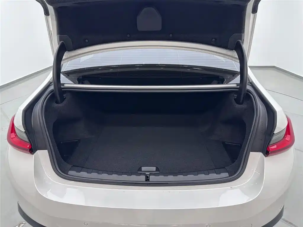 BMW i3 2023 — фото 26
