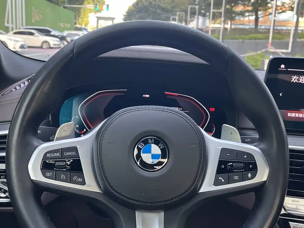 BMW 5 Series 2021 — фото 13