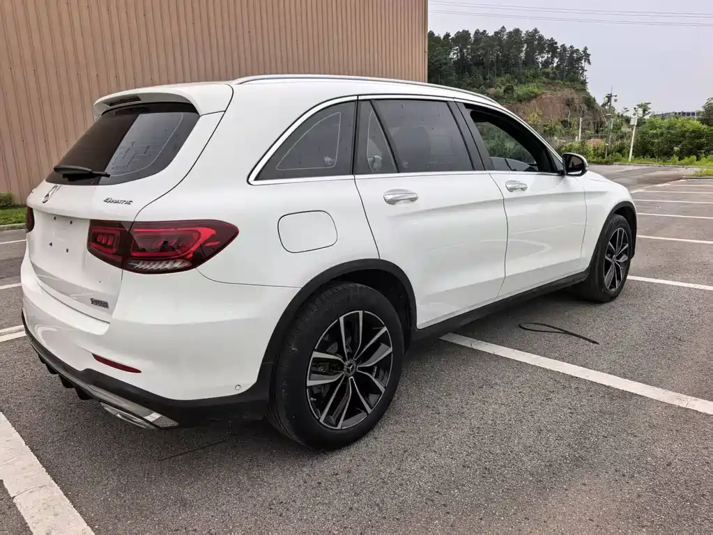 Mercedes-Benz GLC 2022 — фото 6