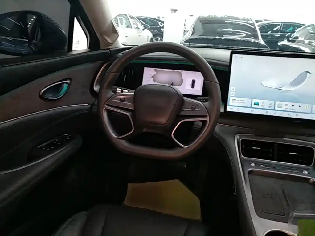 BYD Sealion 07 DM-i 2025 — фото 11