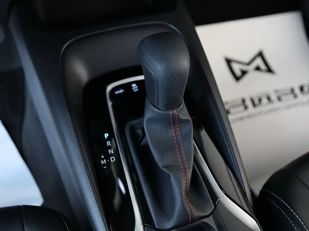 Toyota Corolla 2023 — фото 10