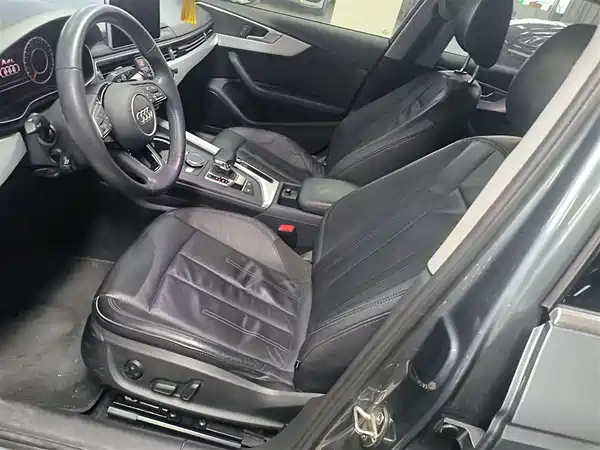 Audi A4L 2019