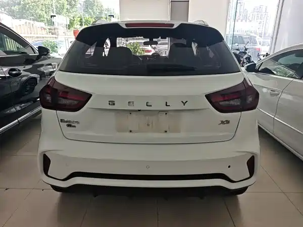 Geely Vision X3 2021