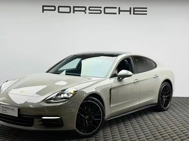 Porsche Panamera 2021 — фото 1