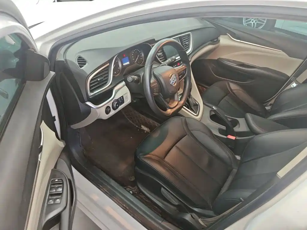 Buick Excelle 2017 — фото 16