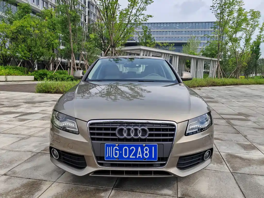 Audi A4L 2012