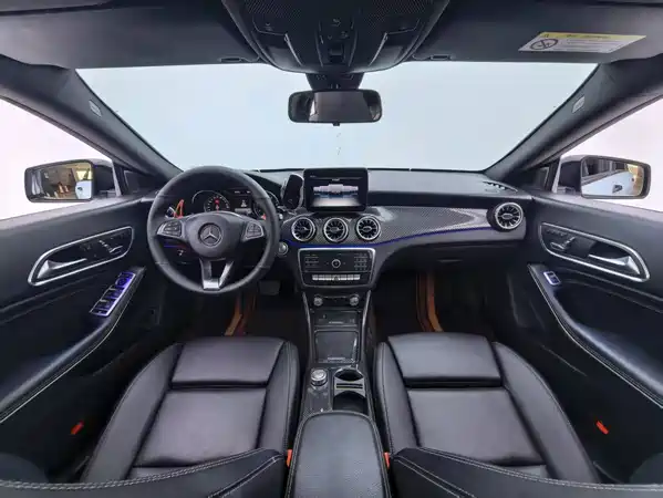 Mercedes-Benz CLA 2018