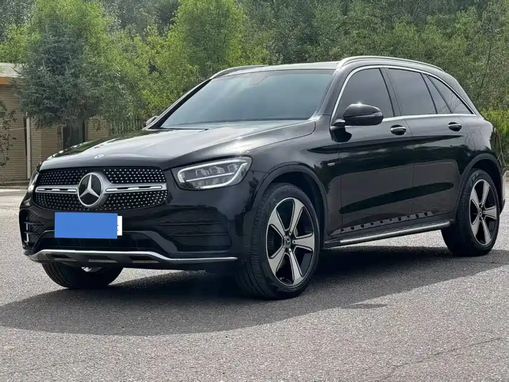 Mercedes-Benz GLC 2023