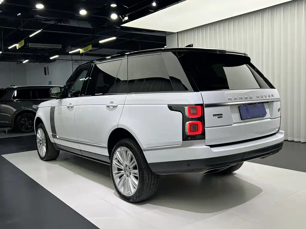 Land Rover Range Rover 2020 — фото 13