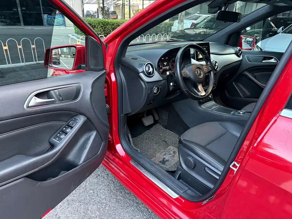 Mercedes-Benz B-Class 2015
