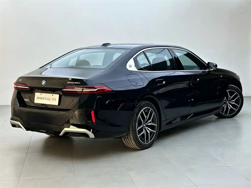 BMW i5 2025 — фото 4