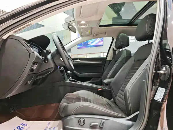 Volkswagen Magotan 2022