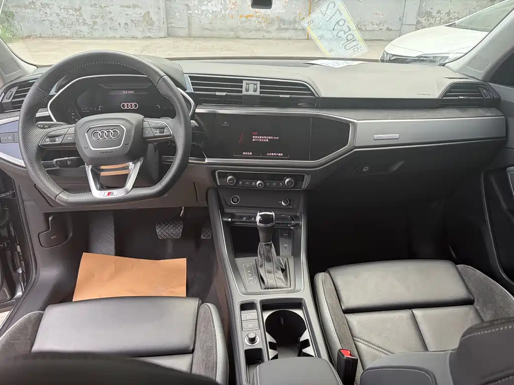 Audi Q3 Sportback 2022 — фото 7