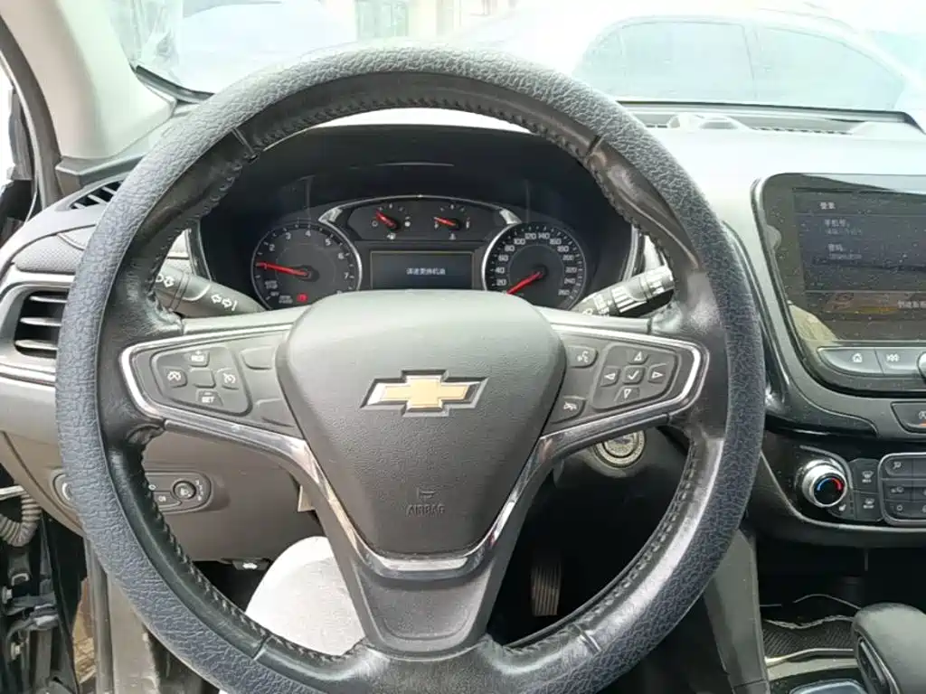 Chevrolet Equinox 2022 — фото 11