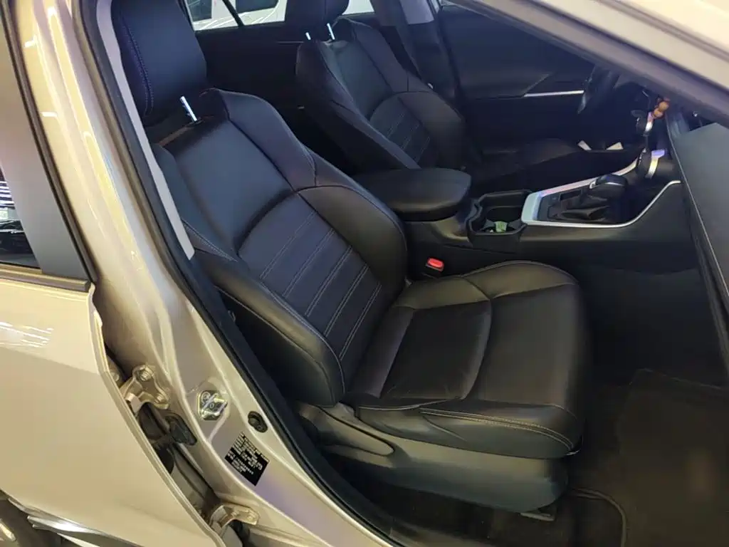 Toyota Wildlander 2021 — фото 25